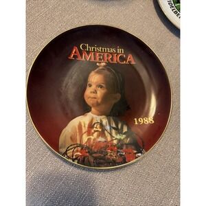 1988 "CHRISTMAS IN AMERICA"‎ LIMITED EDITION COLLECTOR PLATE, 8 1/2" DIAMETER